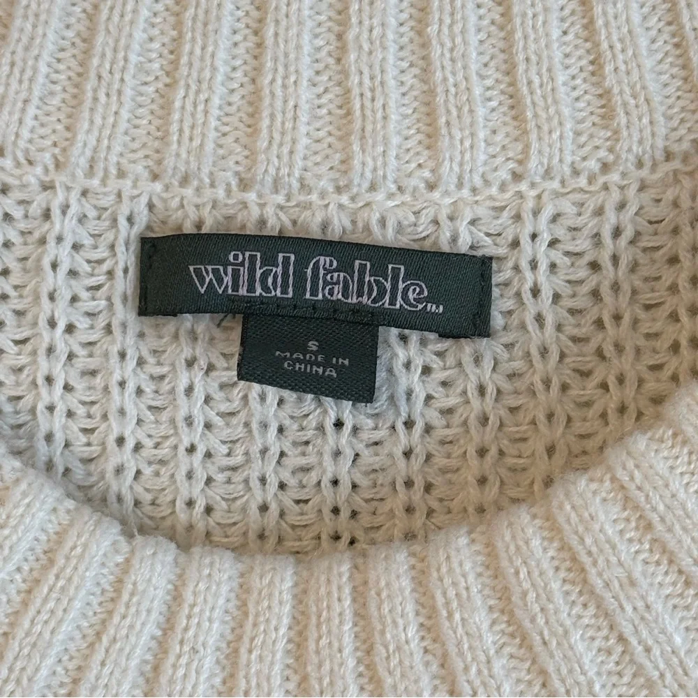 Cropped Ribbed Knit Sweater - Picture 3 of 4